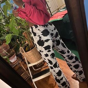 SOLD ON CURTSY